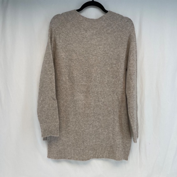 Echo Verde Long Sleeve Crewneck Sweater Tan Beige Women’s Size Small NEW - Picture 9 of 9